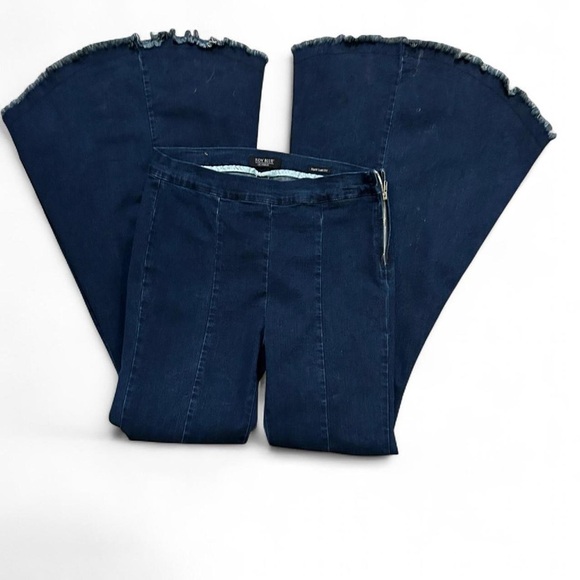 Judy Blue Dark Wash Super Flare Jeans – Size 11/30 - Picture 3 of 8